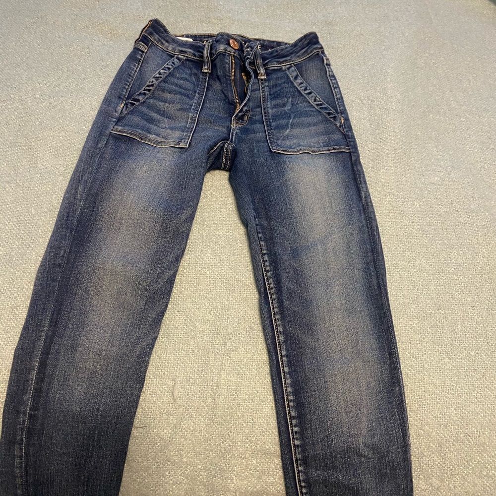 American Eagle Cropped Skinnies sz 6